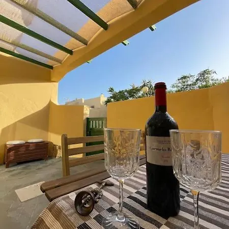 Fuertevilla アパート